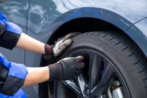 タイヤのインチアップ完全ガイド！メリット・デメリットやインチアップする際の注意点まで解説