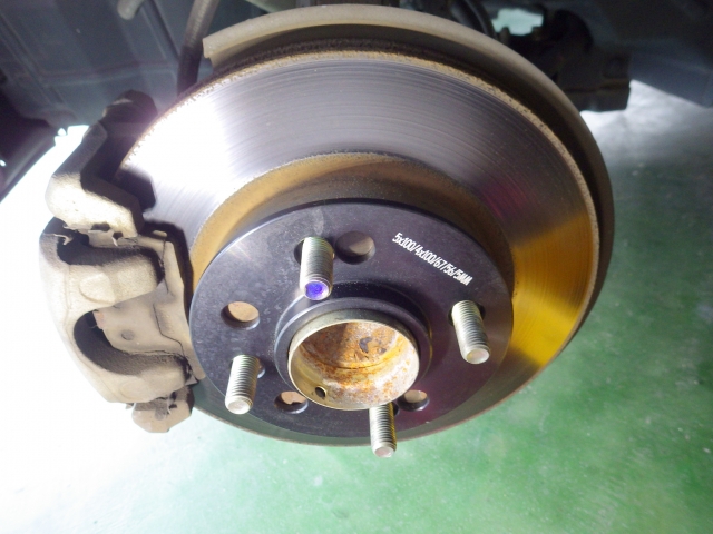 PCDの合わないホイールを車体に装着する方法