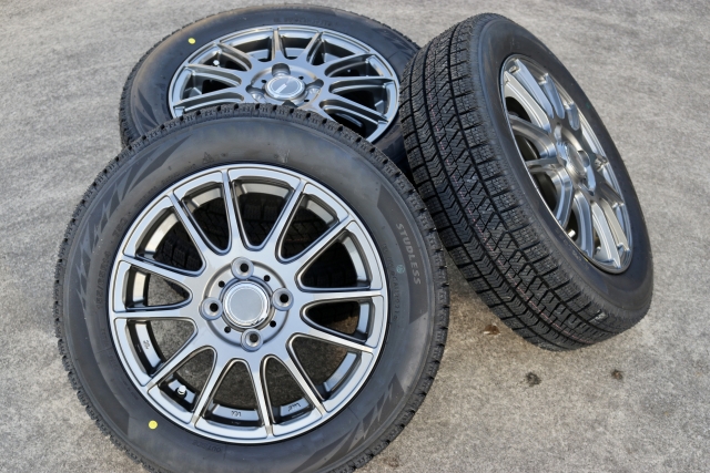 アクアにおすすめのタイヤの種類