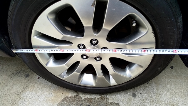 【年式別の早見表】N-BOXの純正タイヤサイズ